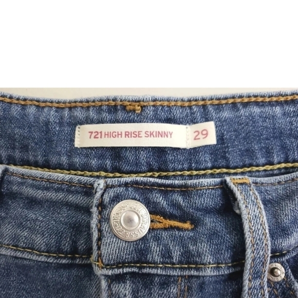 Levi’s Women’s 721 High Rise Skinny Jeans Size 29 Distressed Stretch Denim. - Picture 11 of 12